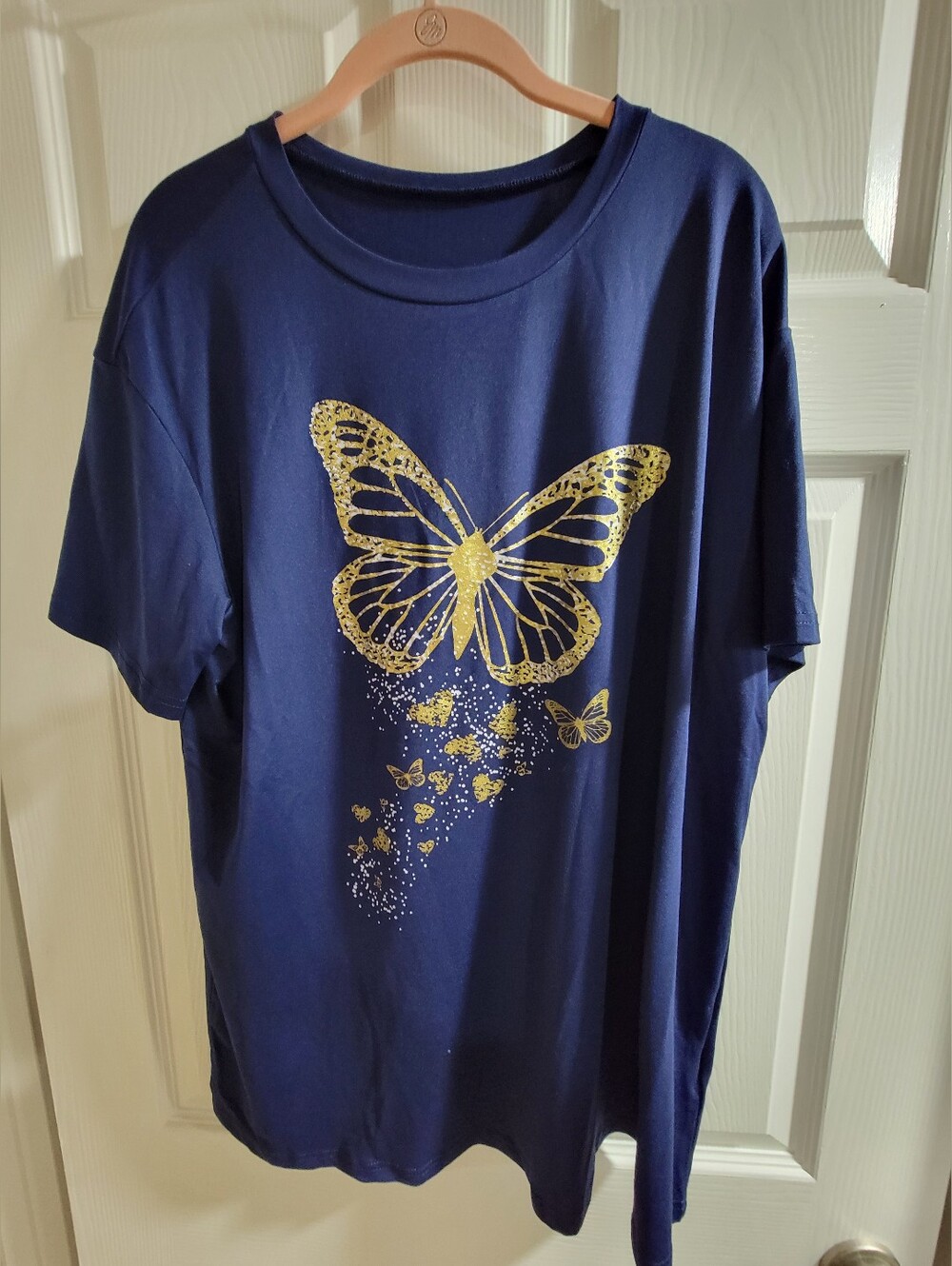 Beautiful-Navy blue SHEIN Curve short-sleeve t-shirt in size 0XL.